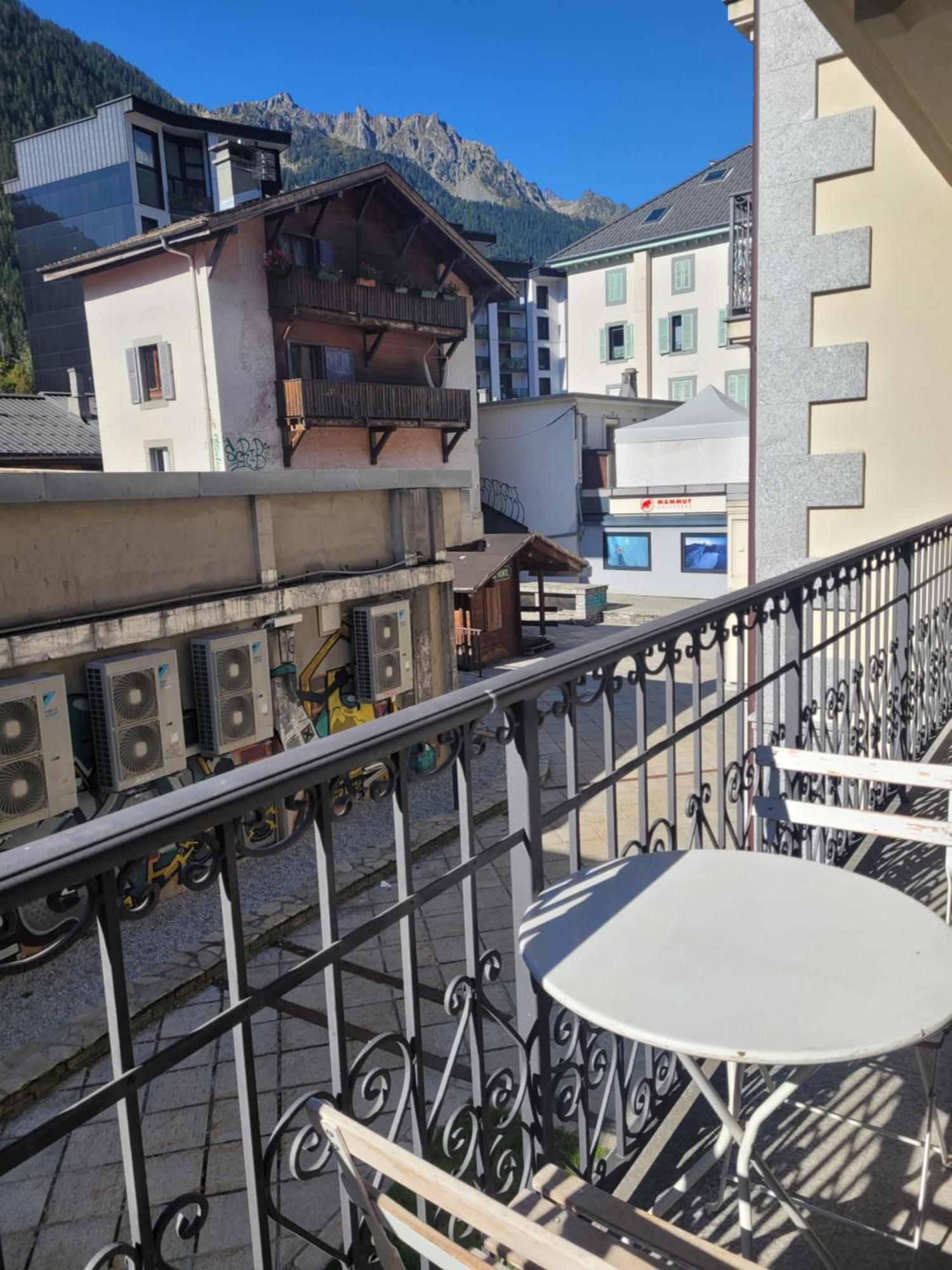 Cham'Heart, 4-Star Apartments In Chamonix Centre With Free Private Parking Room photo