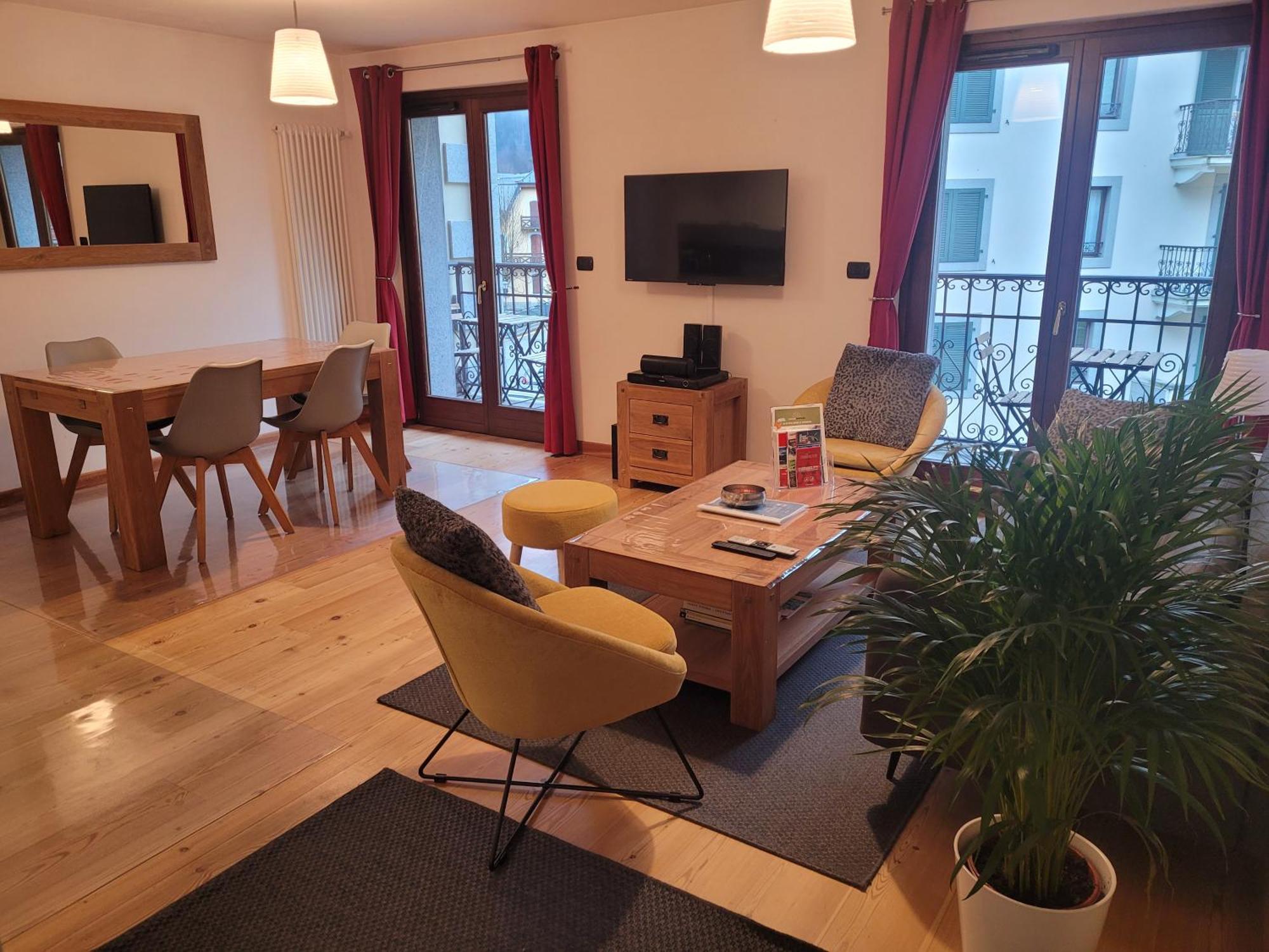 Cham'Heart, 4-Star Apartments In Chamonix Centre With Free Private Parking Room photo
